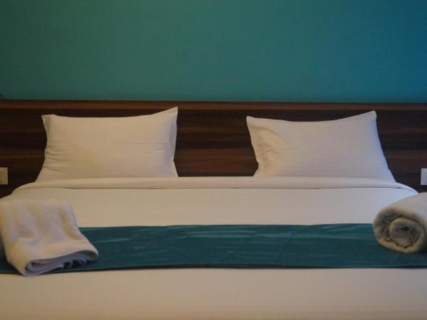 Hotel Sai Sharada : photo 4 de la chambre chambre double deluxe