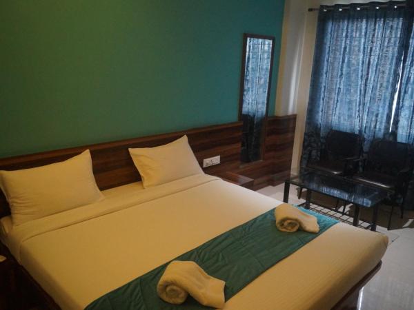 Hotel Sai Sharada : photo 3 de la chambre chambre double deluxe