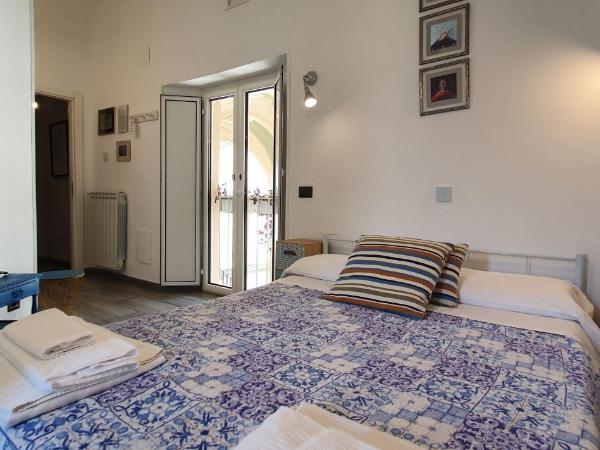 The Spanish Palace Rooms, Suites Apartments & Terraces : photo 10 de la chambre chambre double