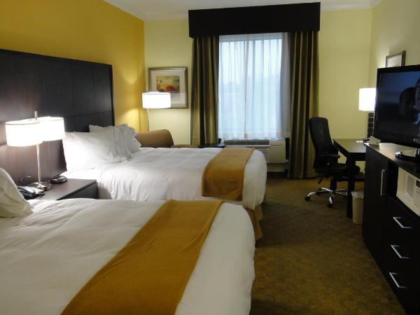 Holiday Inn Express Hotel & Suites Houston North Intercontinental, an IHG Hotel : photo 5 de la chambre suite lit queen-size – non-fumeurs