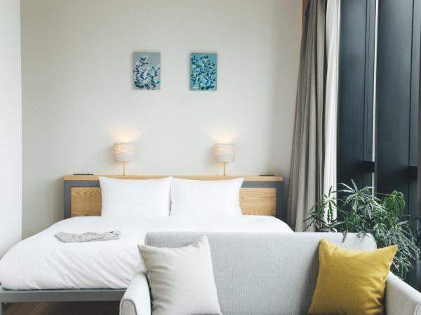 Hotel Noum OSAKA : photo 2 de la chambre chambre lit king-size - vue sur rivière