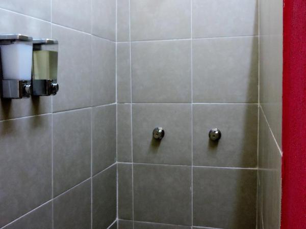 Guaya Hostel : photo 6 de la chambre lit superposé dans dortoir mixte