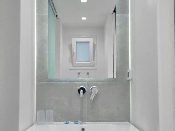 Casabella : photo 8 de la chambre chambre double ou lits jumeaux standard - demi sous-sol