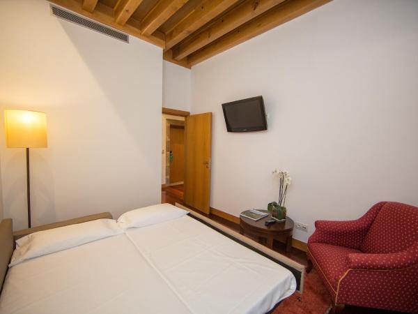 San Francisco Hotel Monumento : photo 3 de la chambre chambre familiale (2 adultes + 2 enfants jusqu'à 12 ans)