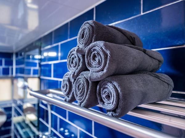 YAB-GuestHouse, FemaleOnly, ForeignOnly : photo 10 de la chambre chambre lits jumeaux avec salle de bains commune - réservée aux femmes