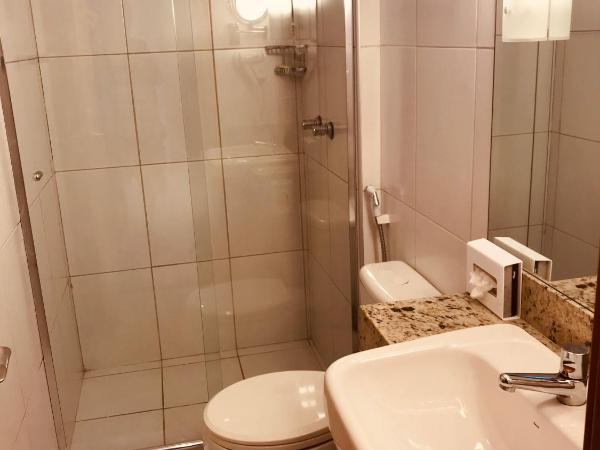 Boulevard Residencial : photo 7 de la chambre chambre lit queen-size avec balcon