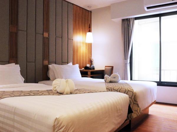 Lanna Thaphae Hotel : photo 4 de la chambre chambre lit king-size ou lits jumeaux supérieure