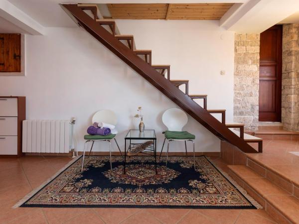 Apartments Ariana : photo 5 de la chambre chambre deluxe double ou lits jumeaux