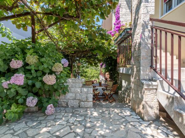 Apartments Ariana : photo 3 de la chambre appartement avec terrasse