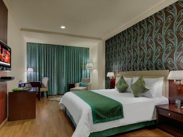 Royalton Hyderabad Abids : photo 1 de la chambre privilege room  with 15% discount on food( at bistro restaurant)