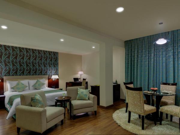 Royalton Hyderabad Abids : photo 1 de la chambre junior suite with 15% discount on food( at bistro restaurant)