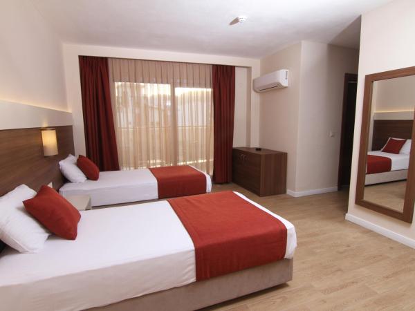 Sunway club otel : photo 4 de la chambre chambre familiale - vue sur jardin
