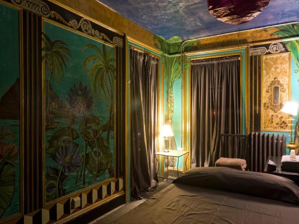 Carlton Arms Hotel : photo 6 de la chambre chambre double avec salle de bains commune