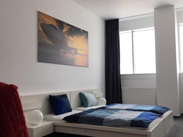 AeroRooms : photo 1 de la chambre chambre triple - accessible uniquement depuis la zone de transit - terminal 1