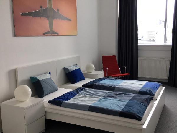 AeroRooms : photo 3 de la chambre chambre double - accessible depuis la zone commune