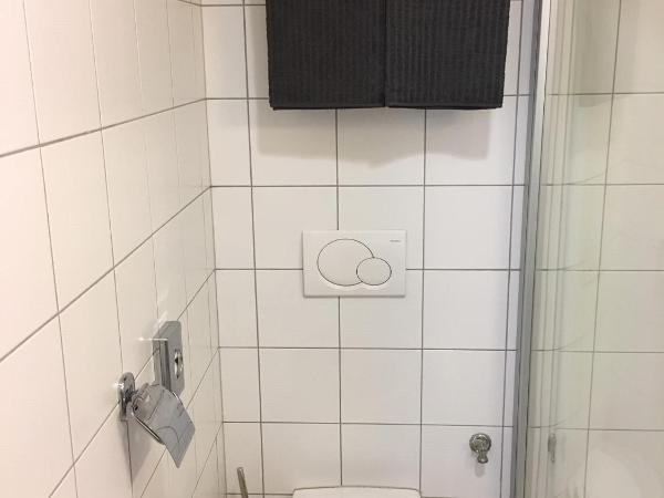 AeroRooms : photo 4 de la chambre chambre double - accessible depuis la zone commune