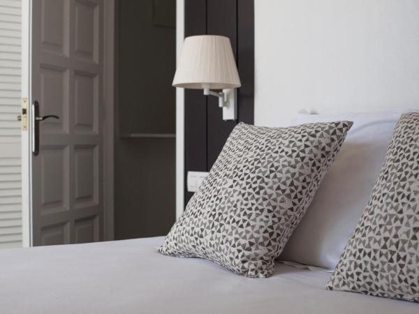 Hotel Santa Marta : photo 2 de la chambre chambre double - vue sur mer