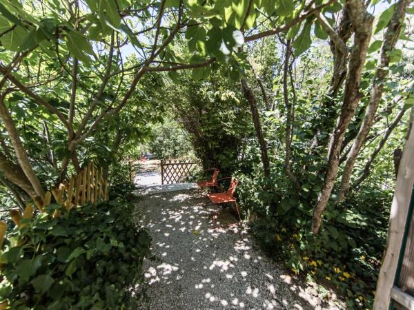 Bastide Saint Jérôme : photo 8 de la chambre appartement - vue sur jardin