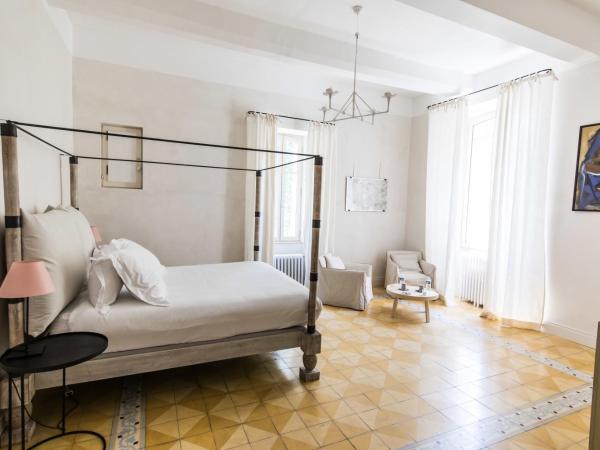 Bastide Saint Jérôme : photo 3 de la chambre suite - vue sur jardin