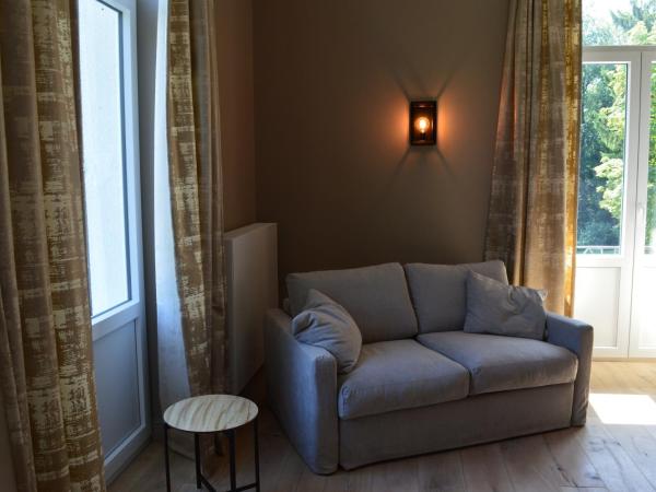 Hotel La Heid des Pairs : photo 1 de la chambre chambre double ou lits jumeaux - vue sur jardin