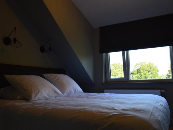 Hotel La Heid des Pairs : photo 1 de la chambre chambre standard lit queen-size