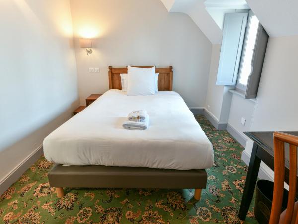 Hotel De Gramont : photo 4 de la chambre chambre simple Économique