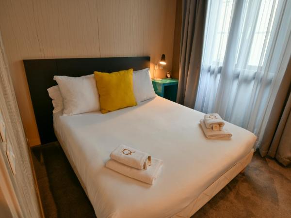 Hotel De Gramont : photo 10 de la chambre chambre double standard