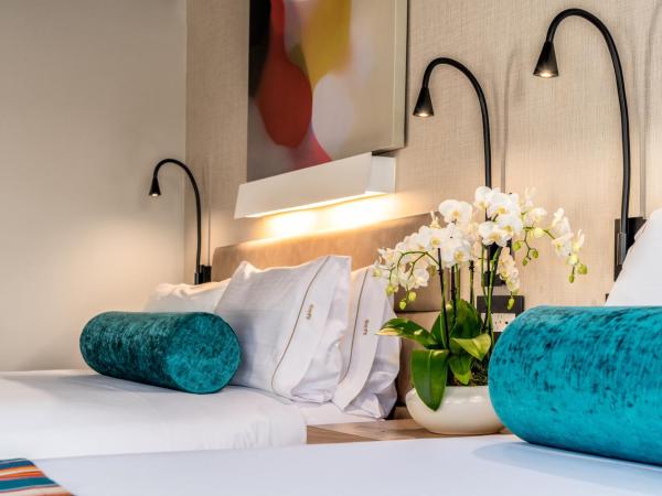 Century Park Hotel LA : photo 3 de la chambre chambre double standard avec 2 lits queen-size - vue sur ville