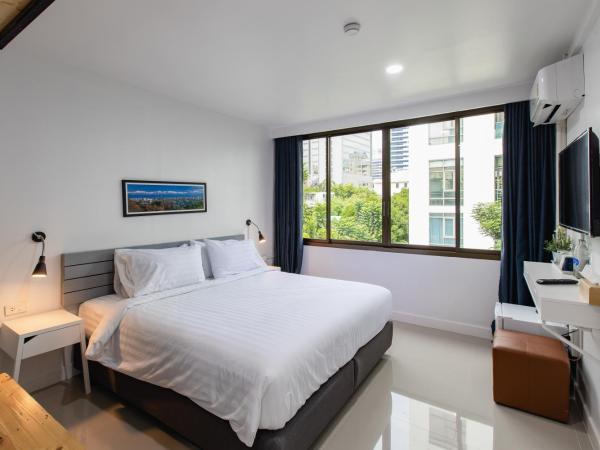 Every Surawong : photo 1 de la chambre chambre familiale