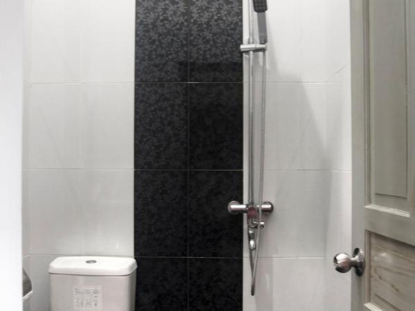 Ndalem Mantrigawen : photo 1 de la chambre chambre double standard