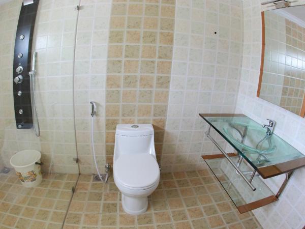 Phils' Residency & Banquets : photo 3 de la chambre suite deluxe