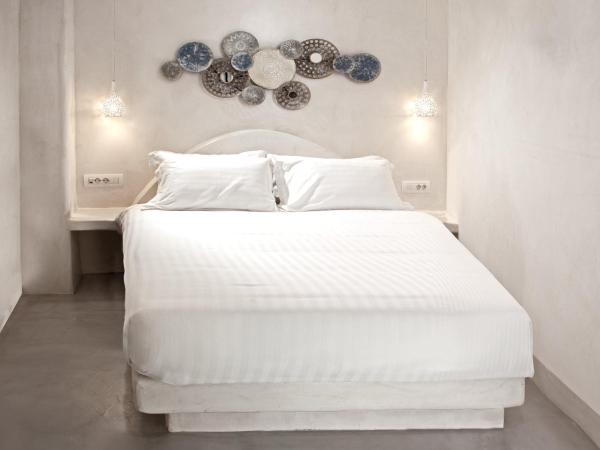 Hotel Thireas : photo 5 de la chambre suite 2 chambres grotte avec terrasse commune