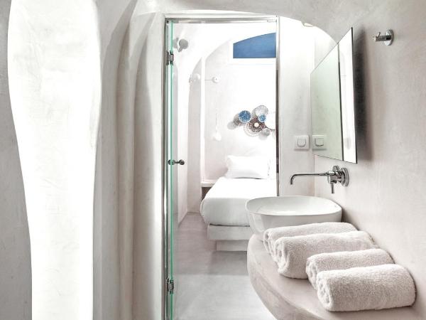 Hotel Thireas : photo 8 de la chambre suite 2 chambres grotte avec terrasse commune