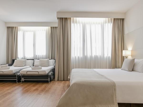 Aparthotel Mariano Cubi Barcelona : photo 4 de la chambre appartement familial (2 adultes + 2 enfants)