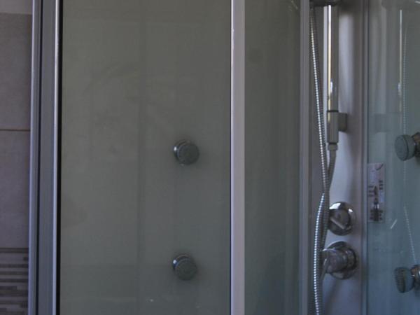 Bergamo Bassa : photo 10 de la chambre chambre triple avec salle de bains privative