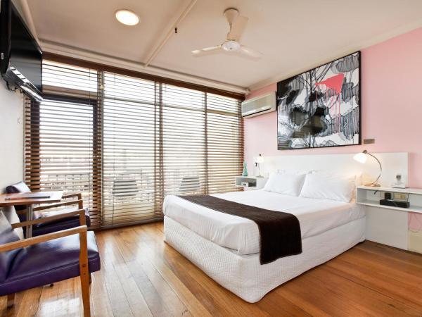 Tolarno Hotel : photo 1 de la chambre standard balcony room - the philippe