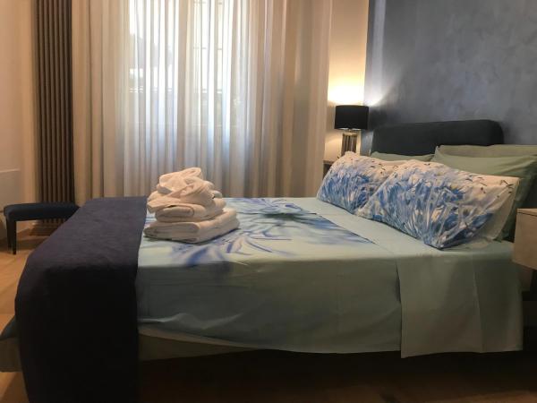 via roma 12 VERONA : photo 7 de la chambre chambre double