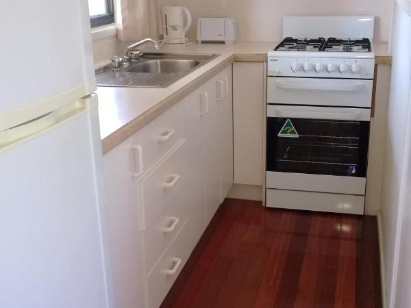 Canberra Carotel Motel : photo 4 de la chambre villa 2 chambres :