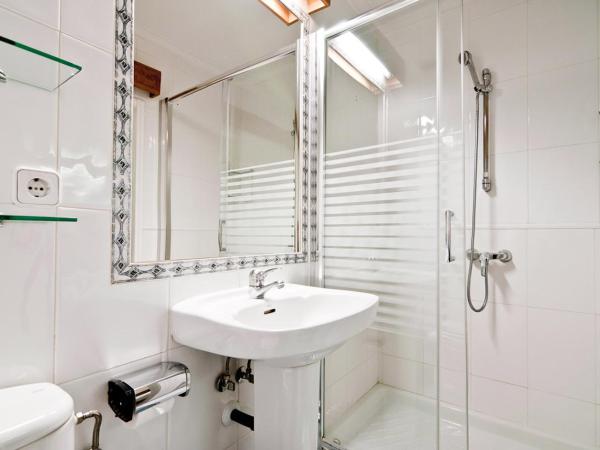 Hostal Asunción : photo 10 de la chambre chambre quadruple