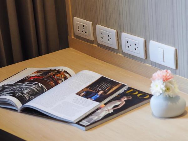 Eleven Hotel Bangkok Sukhumvit 11 : photo 1 de la chambre chambre lits jumeaux supérieure