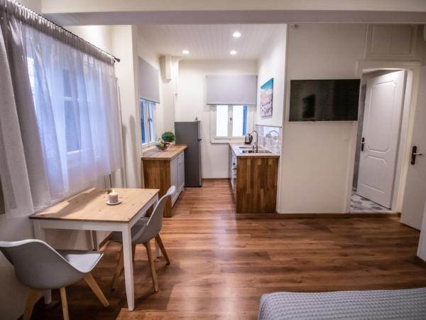 Levkosh Apartments at Lefkada's Heart : photo 3 de la chambre studio lit king-size deluxe