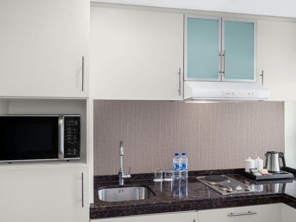 Leva Hotel and Suites, Opposite Downtown : photo 9 de la chambre chambre lit king-size deluxe