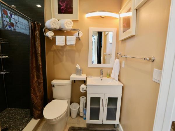 Fantasy Island Inn, Caters to Men : photo 4 de la chambre chambre lit king-size deluxe