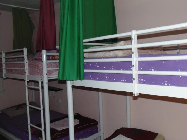 Shantihome : photo 3 de la chambre lit superposé dans dortoir mixte