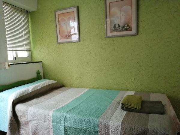 H Juan : photo 2 de la chambre chambre simple avec salle de bains privative