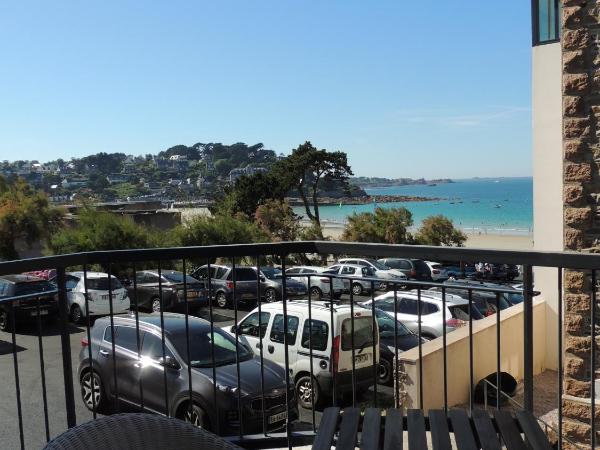 Logis Hôtel Ker Mor : photo 8 de la chambre appartement avec balcon - vue partielle sur mer