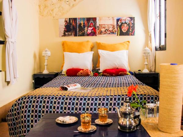 Riad Lunetoile : photo 2 de la chambre chambre double standard avec salle de bains commune