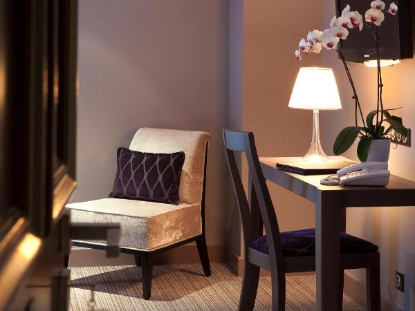 Logis Auberge Saint Simond : photo 3 de la chambre chambre double supérieure - vue sur jardin