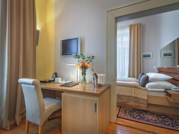 Monastery Hotel : photo 5 de la chambre chambre double deluxe