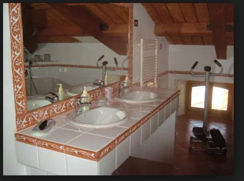 L'Oasi : photo 2 de la chambre chambre triple avec salle de bains privative séparée